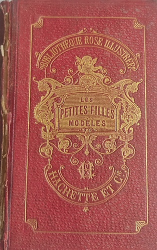 Les petites filles modèles.